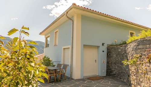 Casa, baño privado, vistas al lago (Locarno Monti)