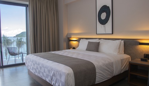 Habitación Deluxe doble, 1 cama de matrimonio grande, vistas al mar