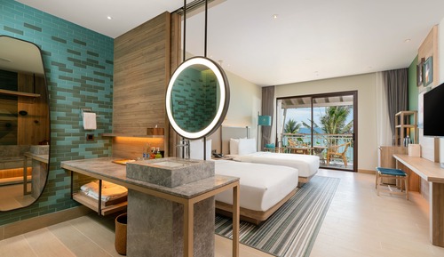 Habitación estándar, 2 camas dobles, balcón, vistas al mar