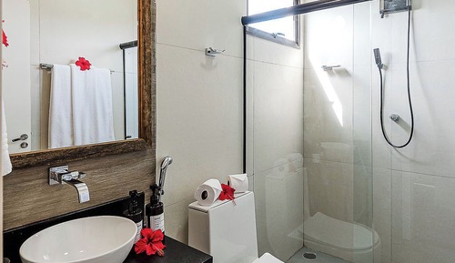 Habitación triple Deluxe, planta baja