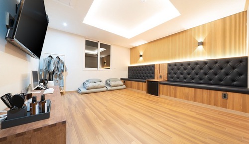 Room (Ondol (Netflix air purifier bidet ava)