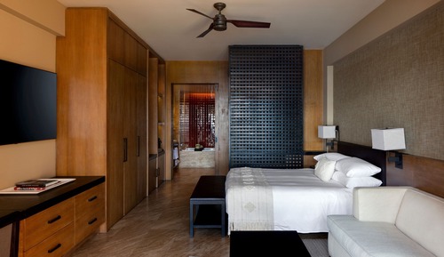 Suite, 1 cama de matrimonio grande con sofá cama, no fumadores, balcón (Oceanfront)
