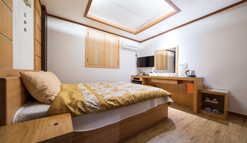 Room (Standard)