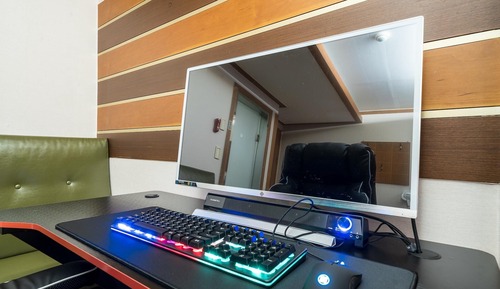 Room (Gaming room (1PC GTX2060))