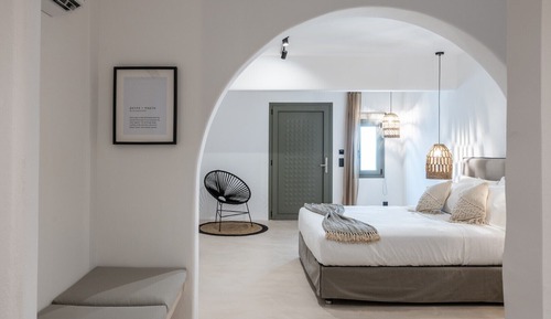 Suite estudio junior, vistas a la piscina, junto a la piscina