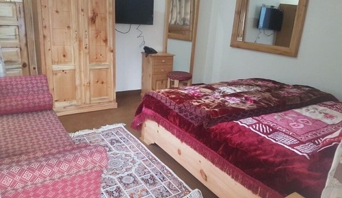Habitación estándar con 1 cama doble o 2 individuales