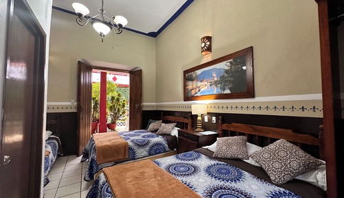 Habitación triple clásica