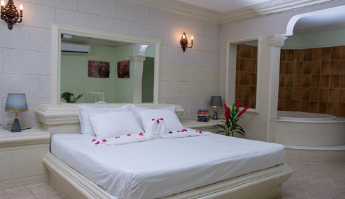 Habitación superior, 1 cama de matrimonio grande, no fumadores