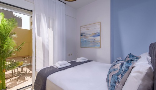 Family Apartment, 1 Bedroom (Casa Kali 2 - 200m From Sea)