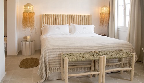 Habitación doble superior, 1 cama de matrimonio grande, vistas a la ciudad