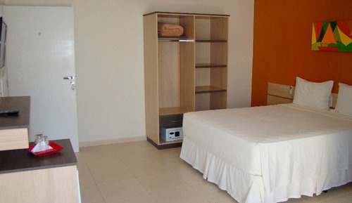 Habitación básica con 1 cama doble o 2 individuales