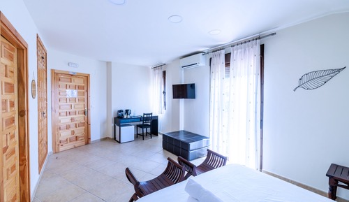 Habitación doble superior, 1 cama doble, vistas al jardín