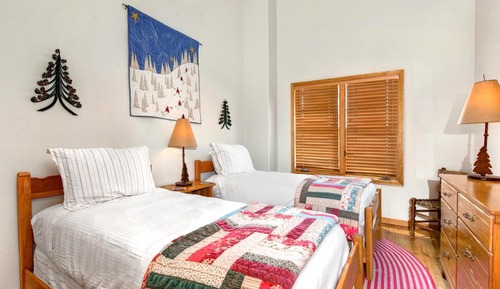Estudio (5 Bedrooms)