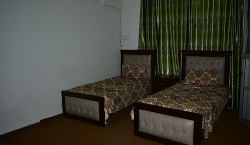 Habitación con 2 camas individuales