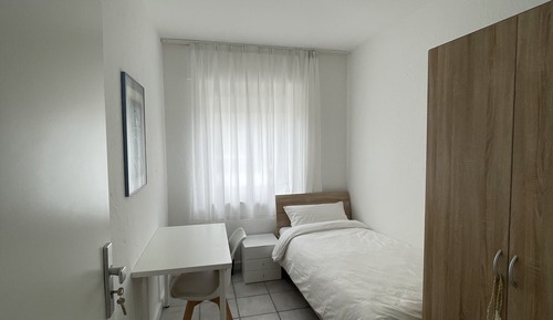 Habitación individual básica, 1 cama individual, no fumadores, baño compartido