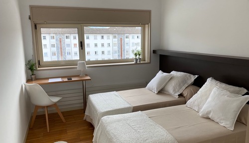 Habitación básica con 1 cama doble o 2 individuales