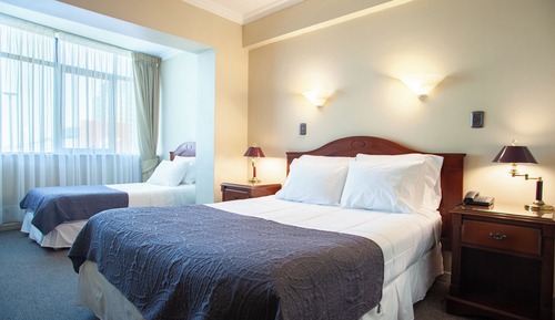 Habitación estándar con 1 cama doble o 2 individuales