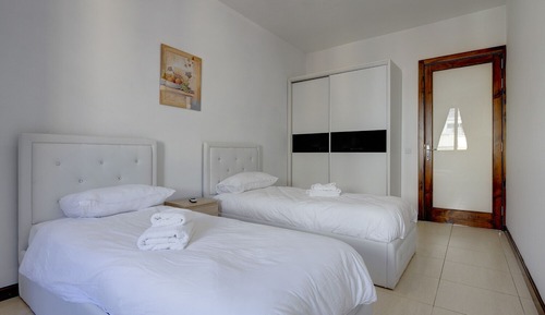 Apartamento (3 Bedrooms)