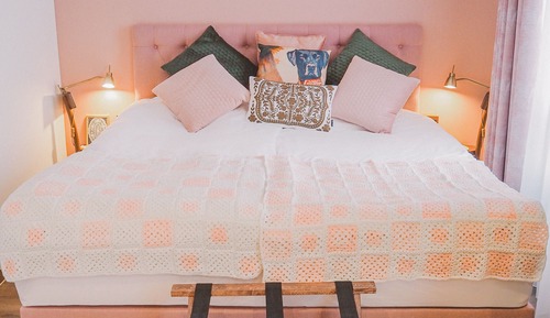 Habitación (ALMA's Zweier Zimmer)