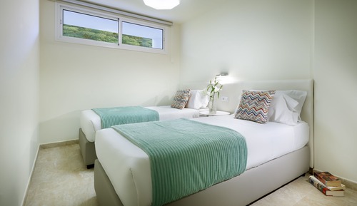 Apartamento, 2 habitaciones, balcón