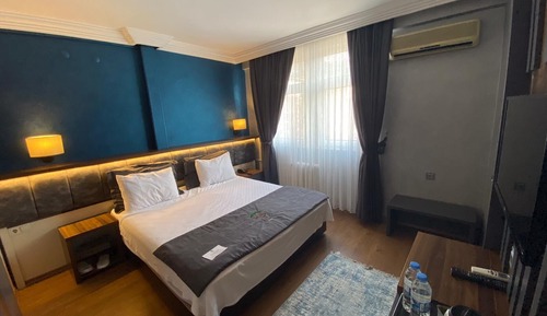 Habitación estándar con 1 cama doble o 2 individuales