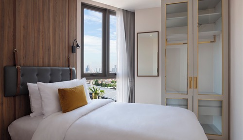 One Bedroom Deluxe Twin