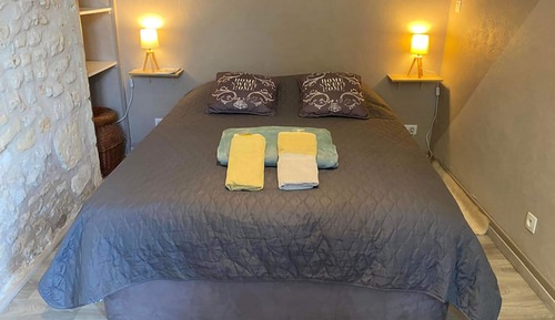 Estudio clásico, 1 cama de matrimonio