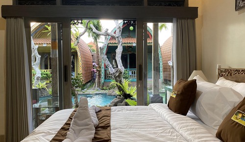 Habitación estándar, 1 cama de matrimonio, vistas a la piscina