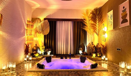 Suite exclusiva, bañera de hidromasaje