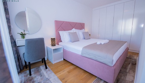 Apartamento estándar, 1 cama de matrimonio grande con sofá cama