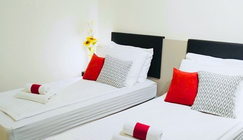 Apartamento, 2 habitaciones, 2 baños, junto a la piscina