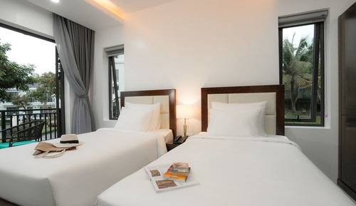 Habitación Premier con 1 cama doble o 2 individuales, vistas a la piscina
