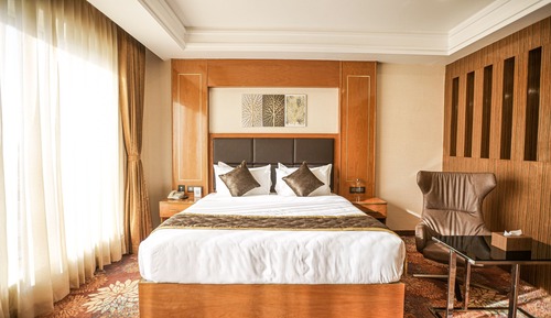 Suite estudio, no fumadores, acceso a la piscina