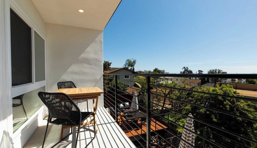 Casa (2 Bedrooms)