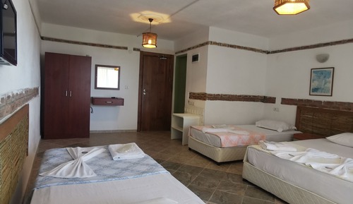 Habitación cuádruple estándar
