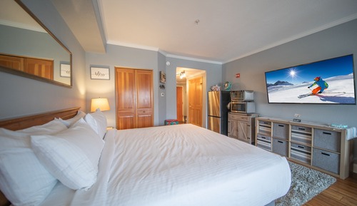 Estudio de diseño, 1 cama de matrimonio grande con sofá cama, cocina (Gateway Lodge 5084)