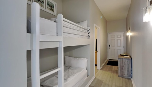 Apartamento, varias camas, balcón, vistas al mar (#1403 - No Pets Allowed)