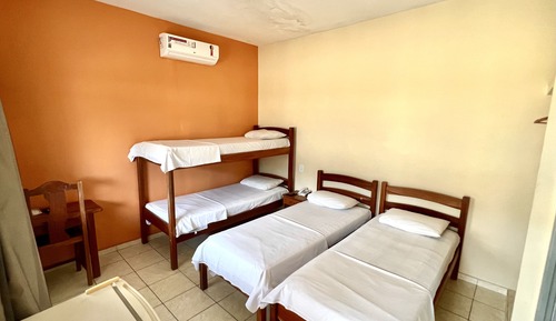 Habitación cuádruple básica