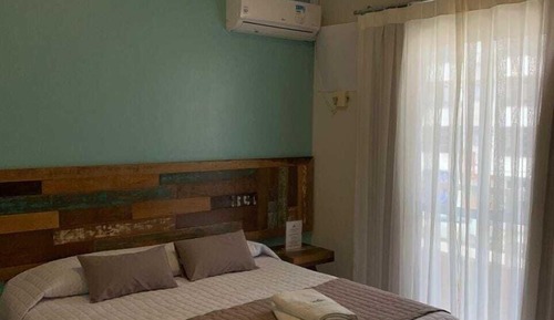 Habitación estándar con 1 cama doble o 2 individuales