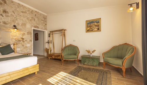 Royal Suite With Jacuzzi