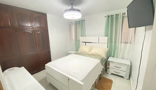 Apartamento, 3 habitaciones, patio, vistas al jardín