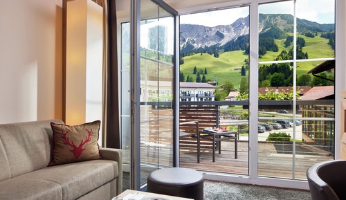 Suite estudio exclusiva, 2 camas dobles, materiales antialérgicos, vistas a la montaña