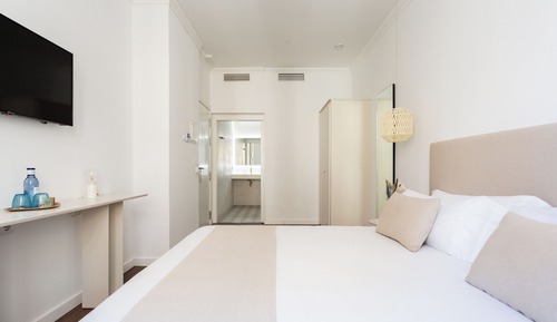 Habitación estándar con 1 cama doble o 2 individuales