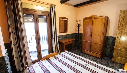 Apartamento familiar, 2 habitaciones, chimenea, vistas a la montaña