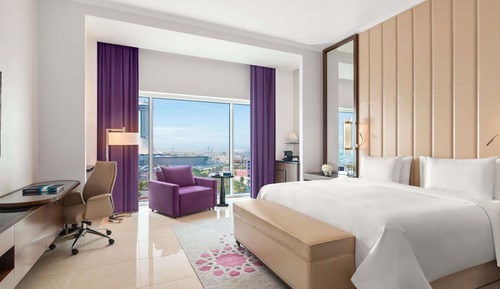 Habitación Deluxe, 1 cama de matrimonio grande (Corniche view)
