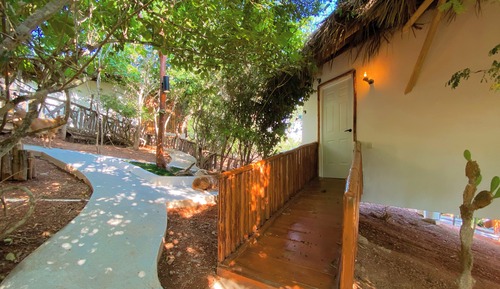 Cabaña de lujo, 1 cama de matrimonio grande, vistas parciales al mar