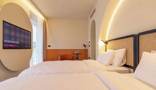Habitación Confort con 1 cama doble o 2 individuales
