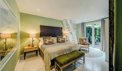 MN Luxury Suite 1 with Loft