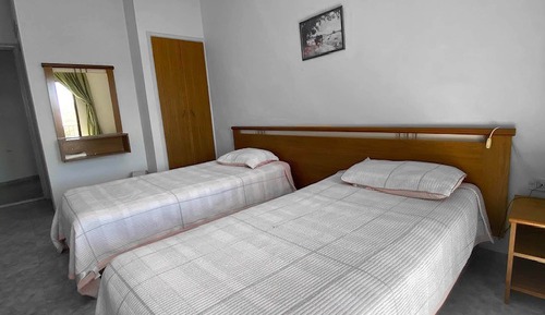 Habitación con 1 cama doble o 2 individuales
