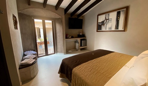 Suite estudio Deluxe, 1 cama de matrimonio grande, balcón, vistas al complejo turístico